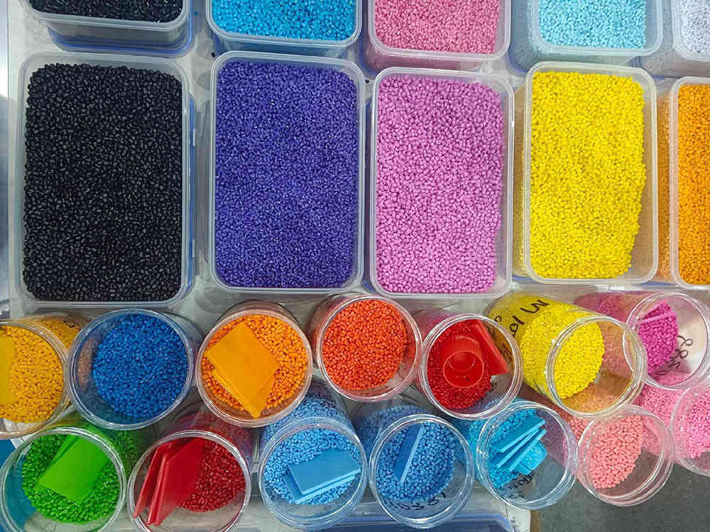 Color Masterbatch: Bringing Myriads of Colors to the Film World and Empowering Diverse Applications